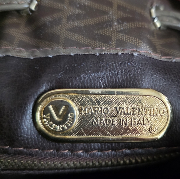 Mario Valentino Bucket Bag - Picture 11 of 12